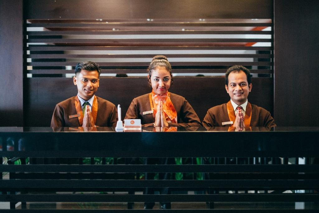 Alpha Hotel פקאנבארו מראה חיצוני תמונה