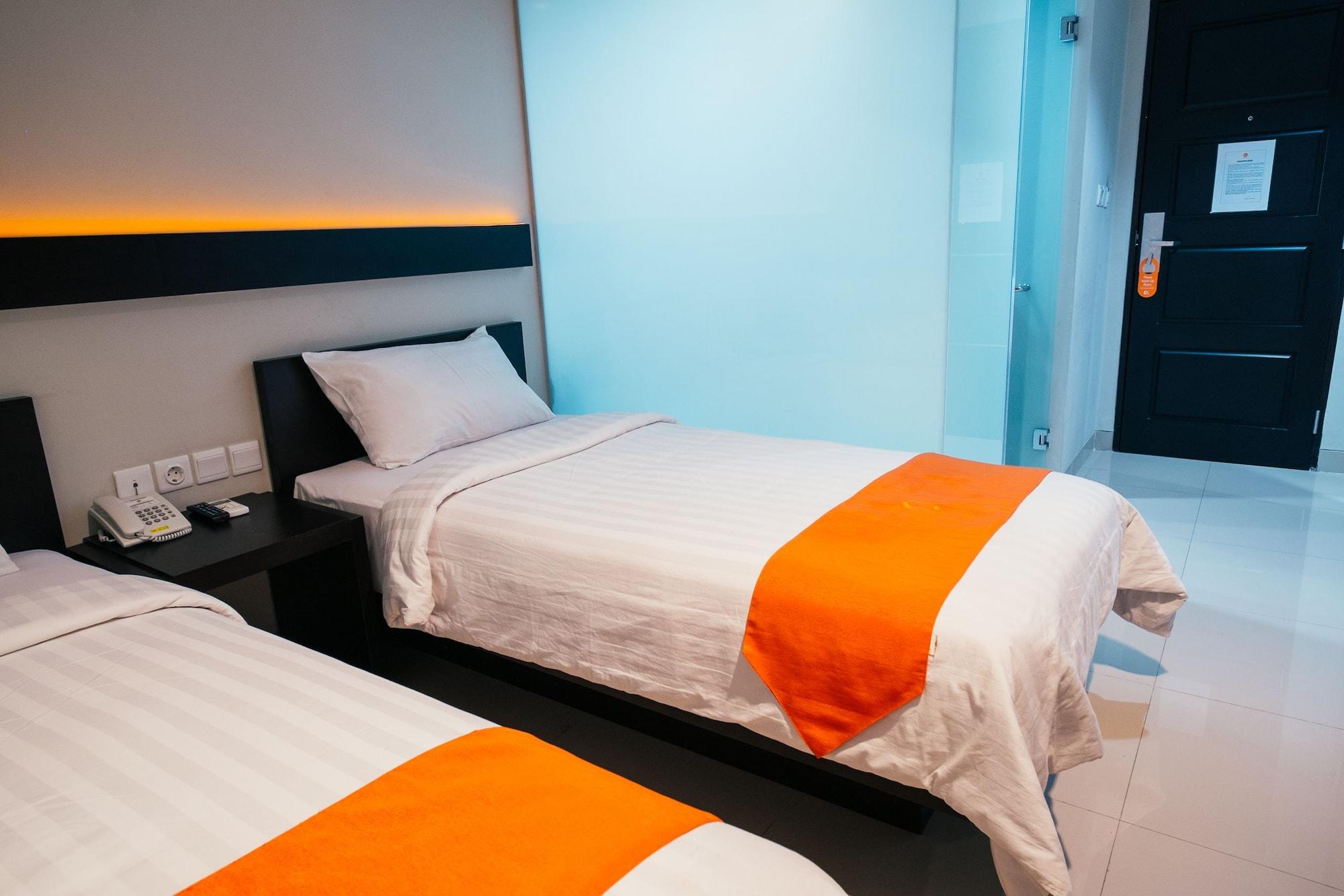Alpha Hotel פקאנבארו מראה חיצוני תמונה